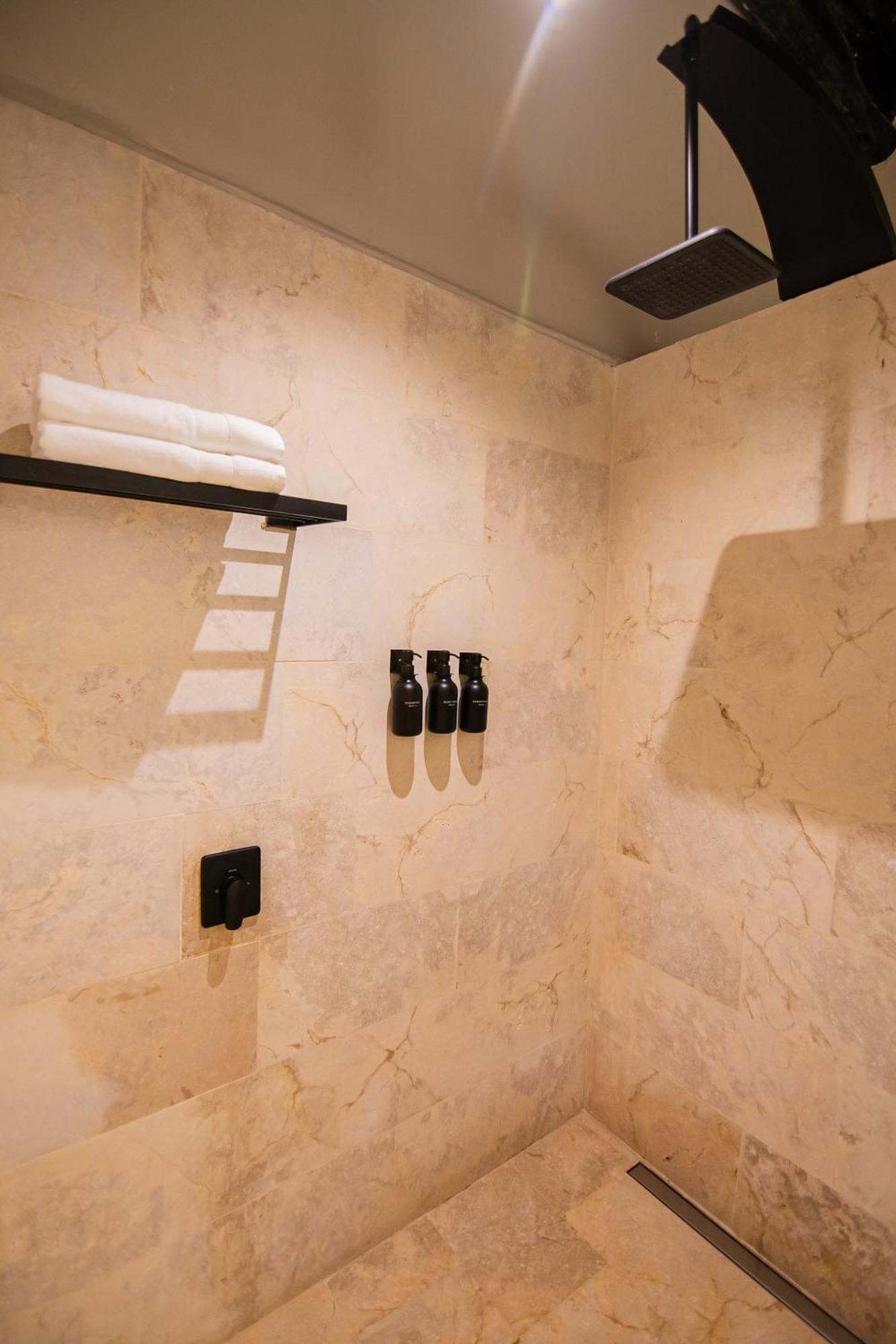 Scalea Di Mare Hotel Cartagena ภายนอก รูปภาพ